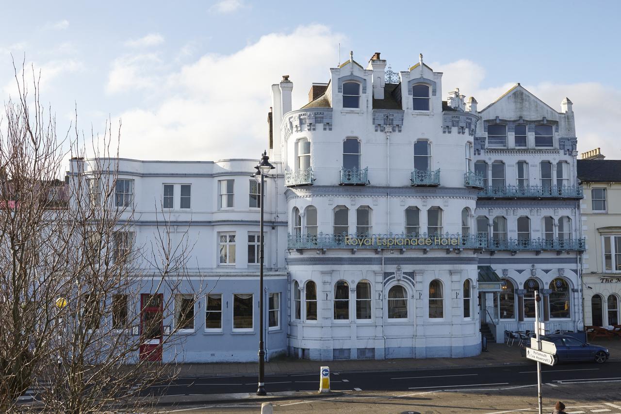 Royal Esplanade Hotel ライド エクステリア 写真